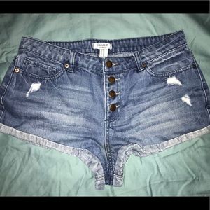 FOREVER 21 DENIM SHORTS DARK